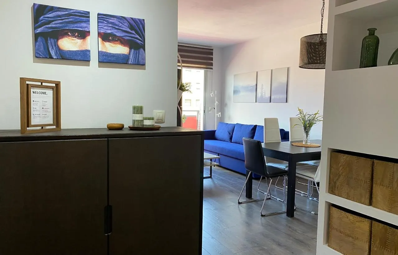 Barcelona Beach Breeze Apartament